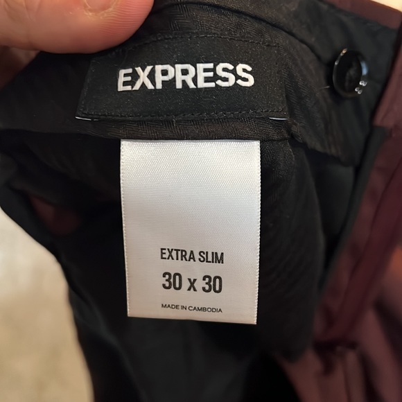 Burgundy men’s Express suit - Picture 7 of 7